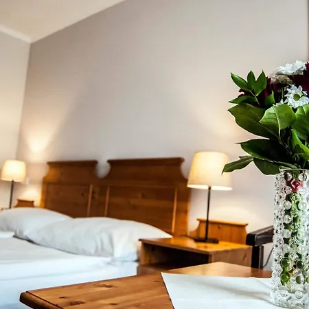Wellness Gendorf فندق